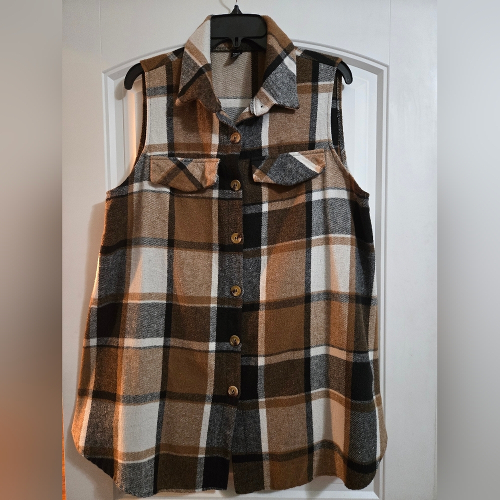 Plaid Button-Front Sleeveless Shirt Dress in Brown, Black & Cream
